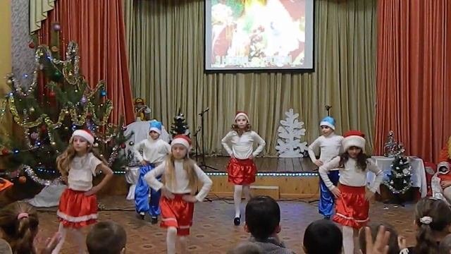 Новогодний танец 
