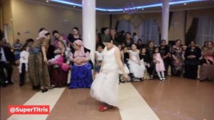 Танцуют цыганские девушки. Свадьба. Ваня и Роза, ч.21