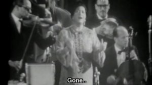 Umm Kulthum ( أم كلثوم ) live; "Enta Omri" (English subtitles)