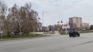 Прогулка в Городе Юрге по проспекту Победы. Пэчворк на дороге.