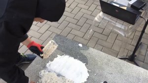 Удаление пятен масла с гранита