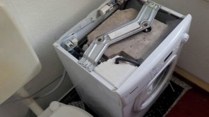 новую стиралку сильно трясёт, вот почему