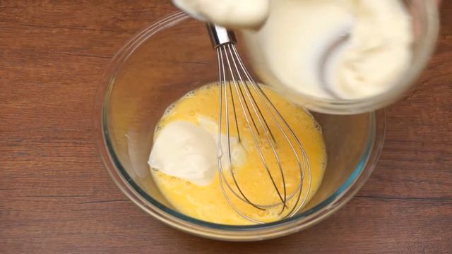 Невероятно вкусный закусочный рулет! Съедается молниеносно!