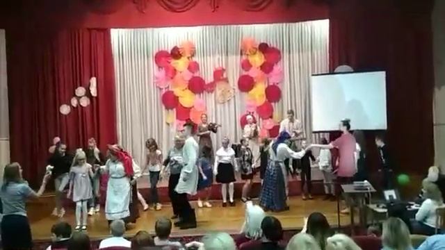 День Матери, гимназия 74, 5 классы смотреть онлайн