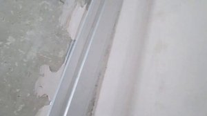 Как выровнять панельную стену шпаклёвкой без установки маяков, но с помощью нивелира