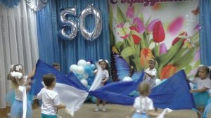 Танец под Гимн детского сада "Родничок"