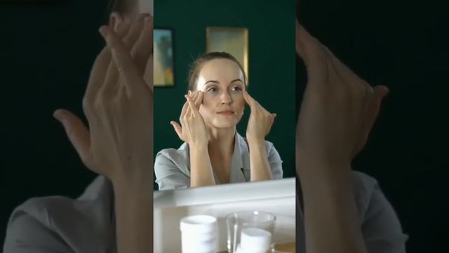 Массаж лица.Простая классическая методика, особенно легко освоить её тем, кто пробует массаж лица? смотреть онлайн