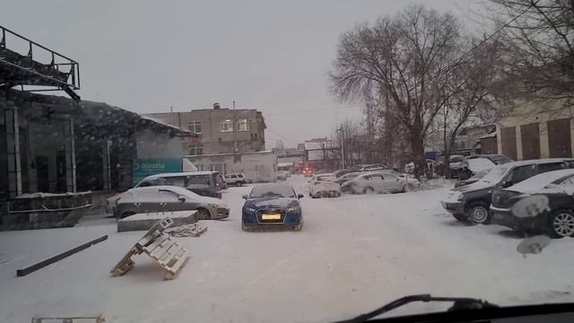 Как уехать с Астрахани? Никак. 1000 км порожняком. Газон Некст смотреть онлайн