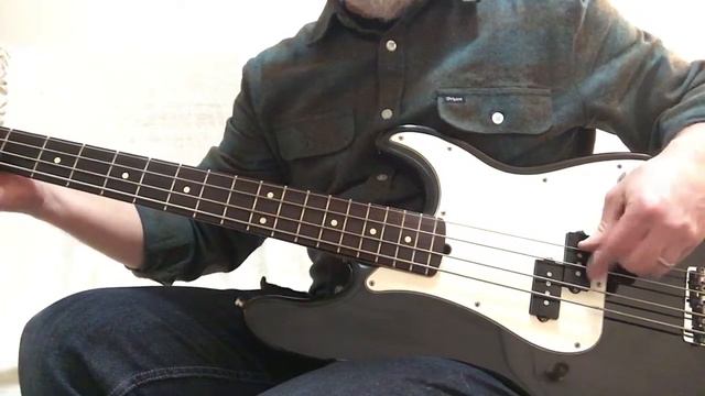 2001 Fender American Standard Precision Bass USA P Bass February 14 Valentine Neck смотреть онлайн