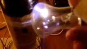 Передача энергии на расстояние без проводов Самодельный трансформатор тесла