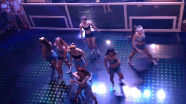 Хип-Хоп Версаль) смотреть онлайн