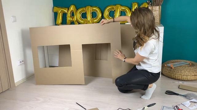DIY: ОГРОМНЫЙ ДОМ ИЗ КАРТОНА ДЛЯ СОБАКИ | своими руками ?? смотреть онлайн