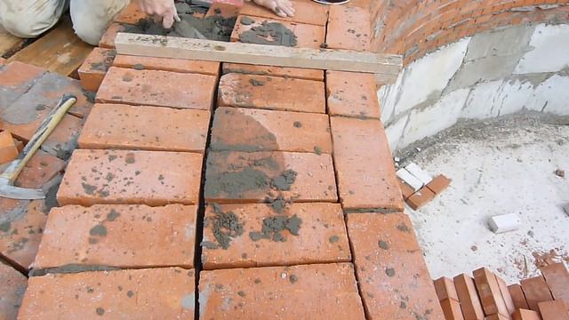 супер стрим.кладка круглого эркера из кирпича.просто быстро удобно.нивок111 смотреть онлайн