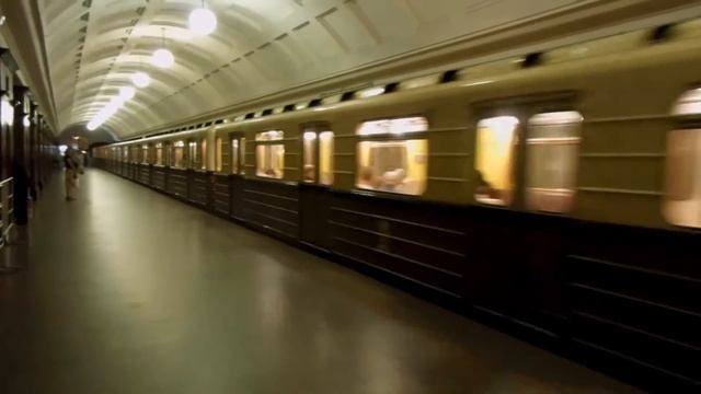 Ретропоезд метро 81-717.5А/714.5А «Сокольники»