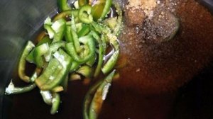 Кисло-сладкие свиные ребрышки по-китайски