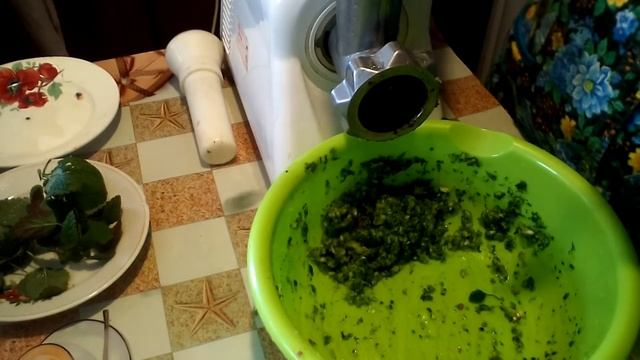 Приправа из чеснока и петрушки. Заготовка на зиму. #суфикс смотреть онлайн
