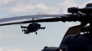 Вертолет Ка-52 в Кубинке - отстрел тепловых ловушек / Вертолеты России