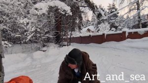 Как мы отвозили домик для зимней рыбалки на Ладогу.
