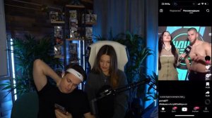 БУСТЕР И ДИЛАРА СМОТРЯТ ТИК ТОК    САМЫЕ УГАРНЫЕ РЕКОМЕНДАЦИИ В ТИК ТОКЕ I TWICHTALK#tiktok