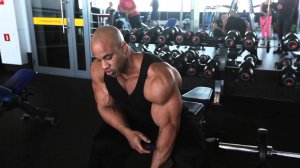 Biceps workout with VIctor Martinez