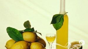 Коктейль с клюквой и лимончелло