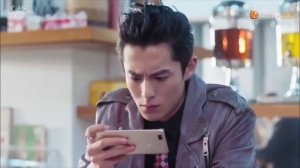 КОРОЛЬ ШКОЛЫ ВЛЮБИЛСЯ В НОВЕНЬКУЮ✨Сад падающих звёзд