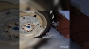 Удобная подножка на Т 40.Меняем колесо.