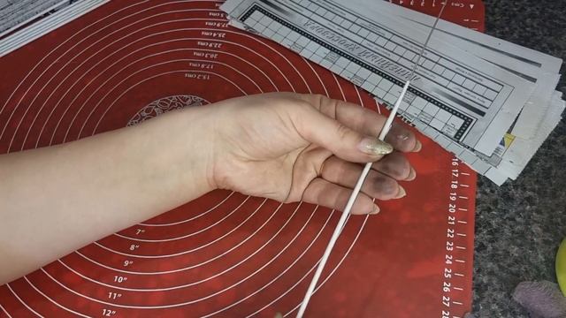 Бумажная лоза из газеты .