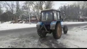 Дрифт на тракторе!!!