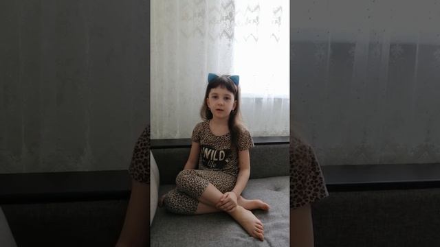 Басня И. А. Крылова "Осел и соловей", читает Милохина Екатерина смотреть онлайн