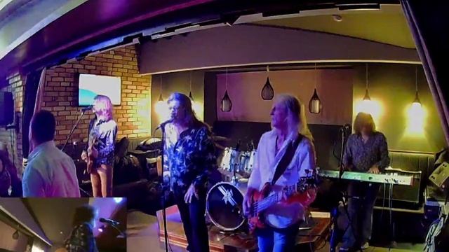 25.10.2019, "Как скучно жить без светлой сказки", гр. "Круиз" М.Аничкина в клубе "Добрые соседи".mp4 смотреть онлайн