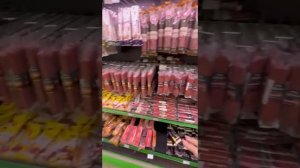 На россии пустые полки в магазинах. А в Украине?In Russia, empty shelves in stores. And in Ukraine?