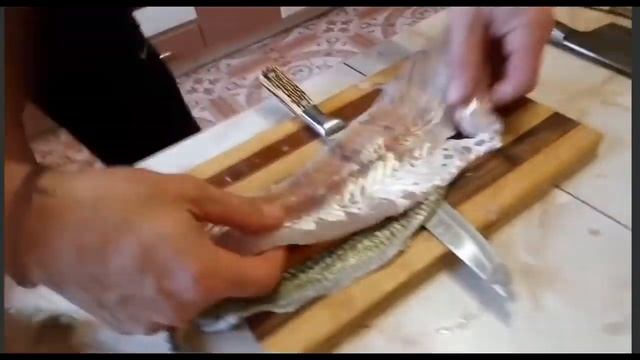 СУДАК ЗАПЕЧЕННЫЙ В ДУХОВКЕ. КАК РАЗДЕЛАТЬ РЫБУ НА ФИЛЕ