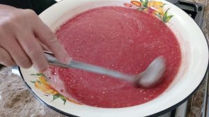 Собрала корзину помидор и иду готовить на зиму томат! Он выручает меня в любимых блюдах!