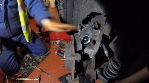 Dismantling and restoration of a back support of Ford focus / Восстановление заднего суппорта focus
