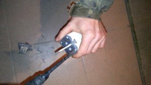 Разбираем керамический  предохранитель