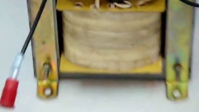 Отопительные пленка HeatLife — под напряжением 1000 Вольт смотреть онлайн