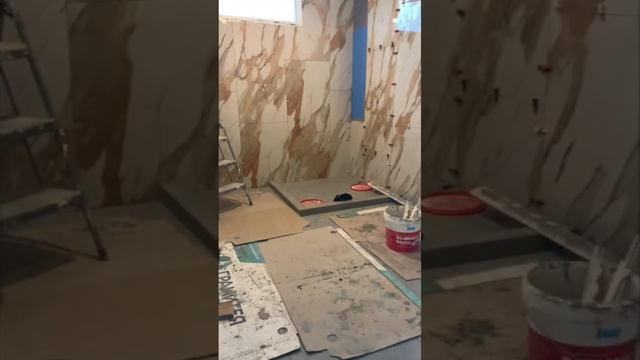 ?? Кладка настенной плитки! #выборг #строительство #бетон #монолит #construction смотреть онлайн