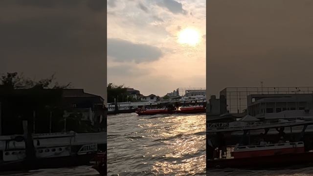 Бангкок. Река Чао Прая (Chao Phraya River).