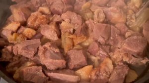 Как правильно пожарить мясо ??Жарим мясо на сковороде.