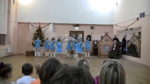 супер зажигательный танец снежинок!!!! смотреть всем!!!!