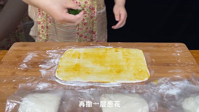 早餐别出去买了，教你简单做家常饼，多加一种食材，个个柔软好吃【伊华小厨】