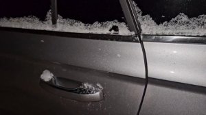 Замерзла дверь Geely Monjaro