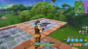 Fortnite: Пытаемся развить свои "клешни"