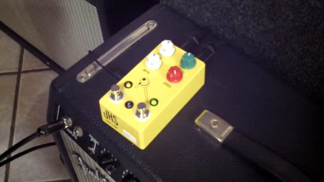 JHS Honeycomb Tremolo demo смотреть онлайн