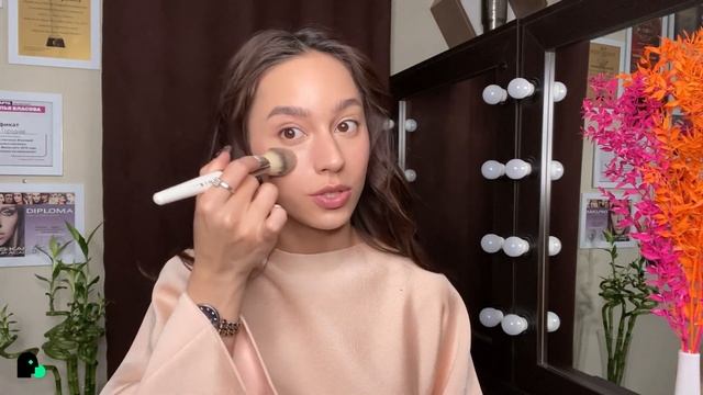 Лекторика №3 - Каролина Городняя «Сам себе визажист» смотреть онлайн