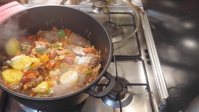 Национальное блюдо уйгуров и дунган.Восхитительный лагман.Uyghur Lagman. смотреть онлайн