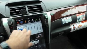 LeTrun магнитола в стиле Tesla на Toyota Camry 2013 года
