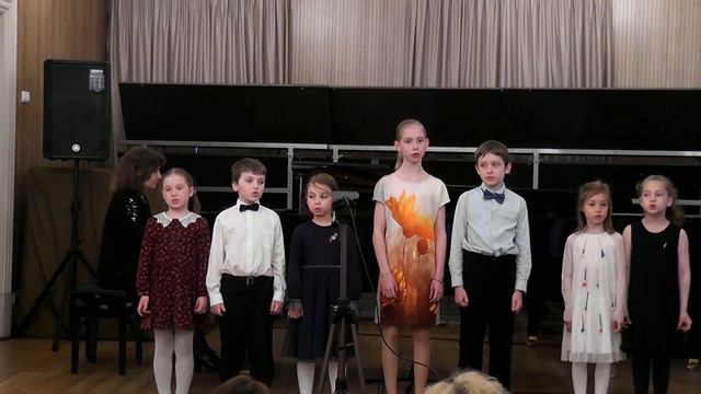 Заводова Надежда. «Весенняя прогулка». Исполняют: Группа подготовит. отд., Васильева О.С. (ф-но)