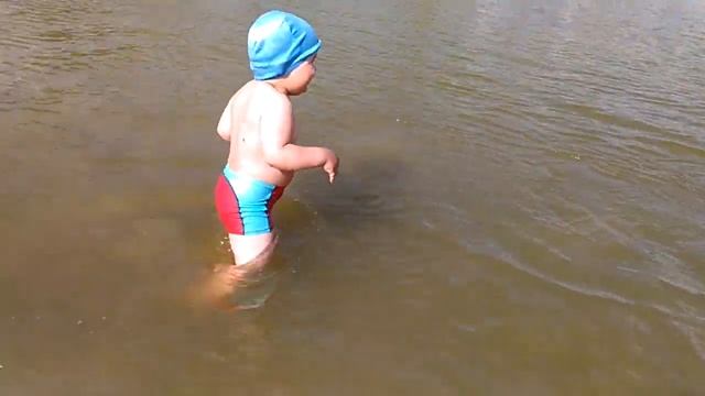 Киржач, Макровские карьеры . Купаемся с детьми. смотреть онлайн